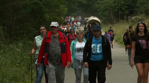 16.08.2019 | Korki na drogach i tłumy na szlakach. Turyści masowo odwiedzają Tatry