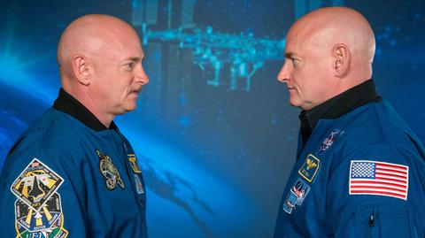 18.03.2018 | Jeden z bliźniaków przez rok był w kosmosie. "Dostosował się do warunków"