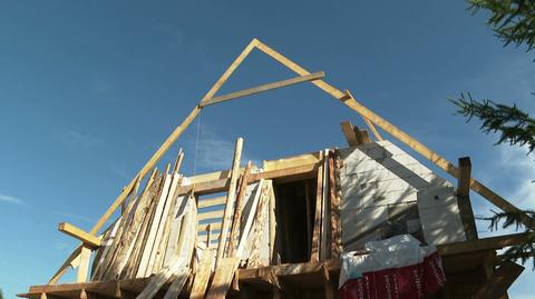 25.09.2020 | Sąsiedzi budują "domek pełny miłości" dla rodziny z trójką chorych dzieci. "Trzeba pomóc ludziom"