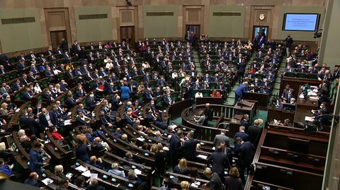 PiS pracuje nad tym, żeby przedłużyć stan wyjątkowy o maksymalny możliwy okres