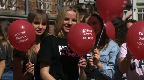 Uczniowie walczą o życie nauczycielki. Zachęcają do oddania szpiku