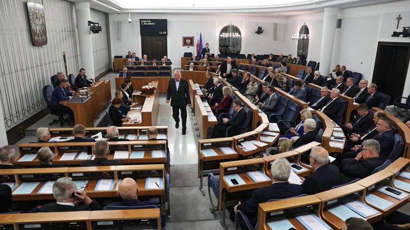 26.10.2018 | Senackie poprawki do ustawy o dodatkowym dniu wolnym. Projekt wraca do Sejmu