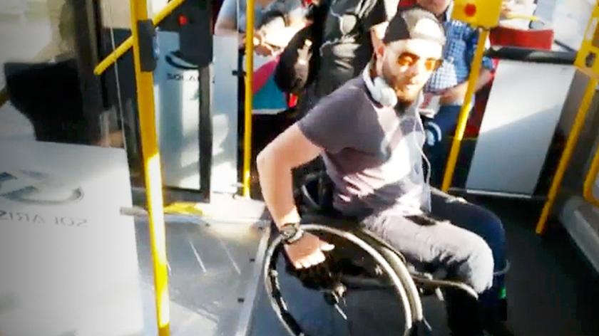 28.07.2017 | Kierowca nie wpuścił niepełnosprawnego do autobusu. "Złamał wszystkie możliwe zasady"