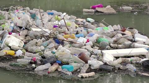 Eksperci oszacowali, ile ton odpadów zalega na dnie oceanów. Dane są alarmujące 