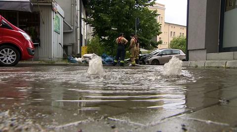 30.06.2021 | Ulice zmieniły się w rzeki, część wyłączono z ruchu. Ulewy zalały Zieloną Górę