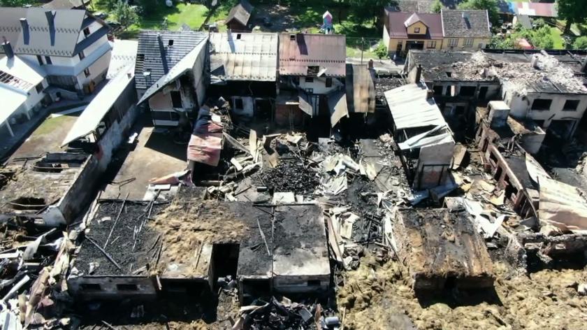 Wielki pożar w Nowej Białej. Spłonęły domy i budynki gospodarcze