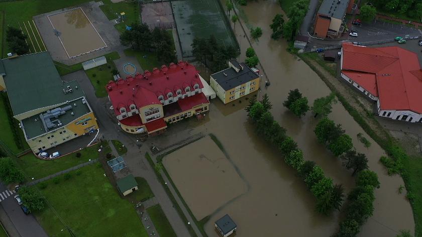 Podtopienia w Małopolsce. Woda "w ciągu pół godziny weszła do domu"