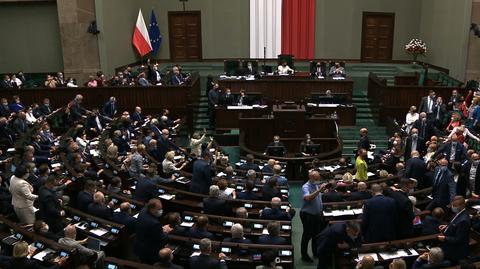 27.08.2021 | Pytania o rekonstrukcję rządu. "Mówi się dużo o tworzeniu nowych ministerstw"