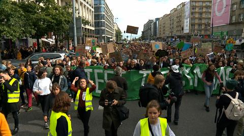 "Nie zabierajcie nam przyszłości". Trwa Młodzieżowy Strajk Klimatyczny