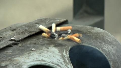 Coraz więcej Polaków sięga po papierosy. "Ponad połowa licealistów już miała za sobą inicjację palenia"