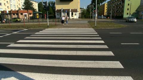 Na pasach śmiertelnie potrącił kobietę i uciekł. Policja poszukuje rowerzysty