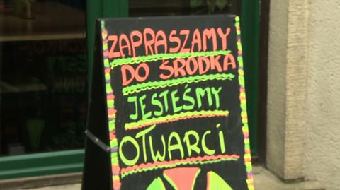 Rząd apeluje o "ostatni wysiłek" do przedsiębiorców, którzy otwierają swoje biznesy