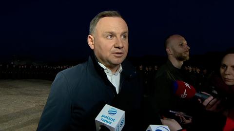 25.03.2022 | Andrzej Duda miał przywitać Joe Bidena, ale się spóźnił. Był problem z samolotem