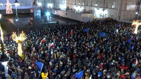 27.12.2021 | "Dzisiaj jest to sukces obywateli". Komentarze po decyzji prezydenta Andrzeja Dudy