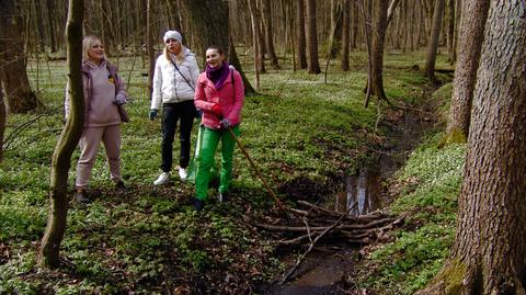 09.04.2022 | Uchodźcy z Ukrainy zorganizowali "subotnik". Okazują wdzięczność, sprzątając śmieci