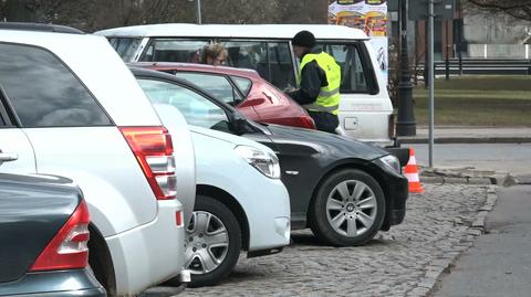 Parkując pomagają bezdomnym. Niezwykły projekt w Gdańsku