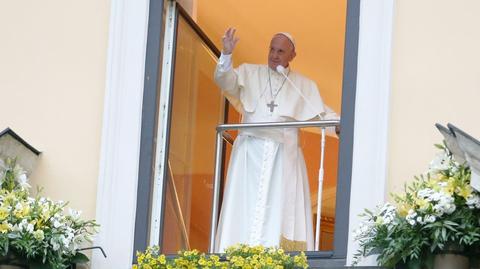 28.07.2016 | Papież Franciszek w oknie przy Franciszkańskiej 3. Ostatnie przygotowania i nauka polskiego powitania