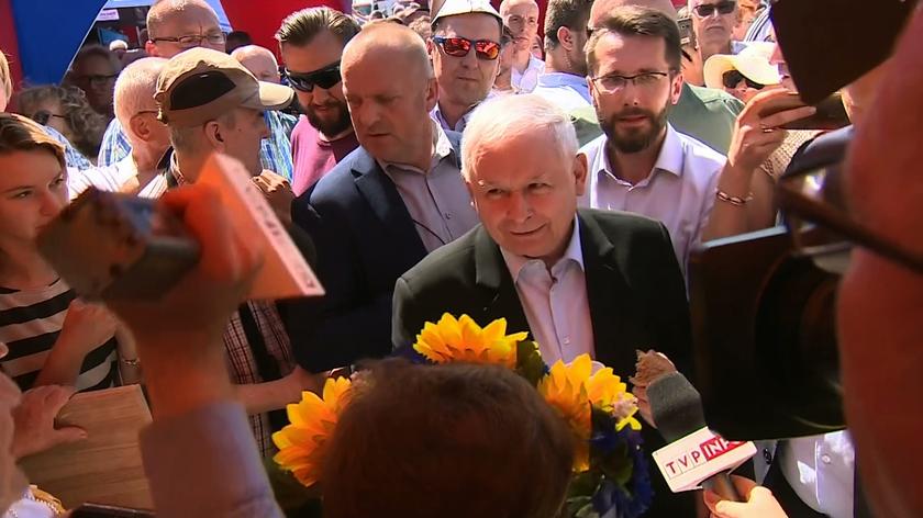 Kaczyński na pikniku rodzinnym. "Widzę tu napis: konstytucja. Zmienimy konstytucję"
