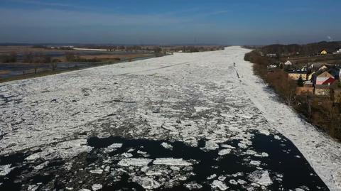 Lodołamacze na Wiśle. W 7 województwach alarm hydrologiczny II stopnia