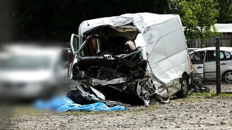 26.08.2021 | Ciało jednej z ofiar wypadku odkryto dopiero na policyjnym parkingu. "Sytuacja, która nie powinna mieć miejsca"