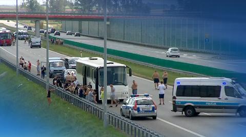 05.08.2017 | Bójka kibiców na A1. Droga zablokowana, trzy osoby ranne