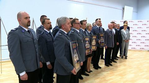 Złote Blachy dla policjantów. "Prawie każdy Polak sięga po treści nielegalne"