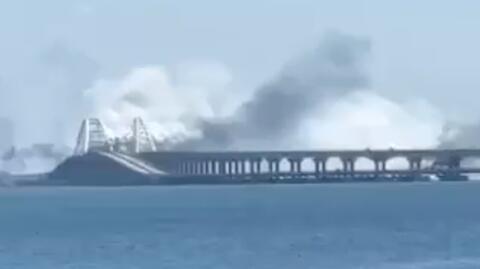 Kłęby dymu nad mostem Krymskim. Rosjanie mówią o ataku ze strony Ukrainy