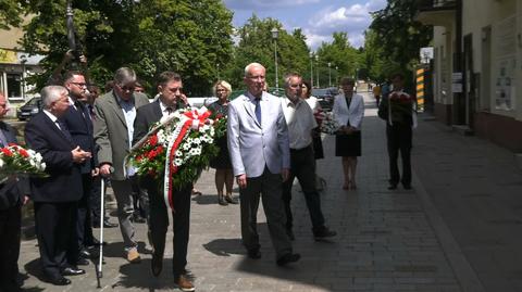 Wieniec niezgody podczas obchodów rocznicy pogromu kieleckiego. Organizator skrytykował Solidarnosć