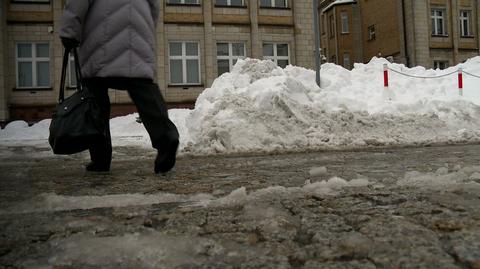 Straż miejska sprawdza, czy dachy i chodniki są odśnieżone. Sypią się mandaty
