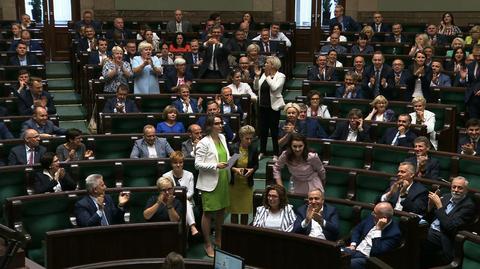 19.07.2019 | Sejm przyjął poprawkę opozycji. "Ewidentnie przegapili moment głosowania"