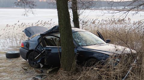 30.01.2017 | Moda na drifting na lodzie. Policja: nie polecamy