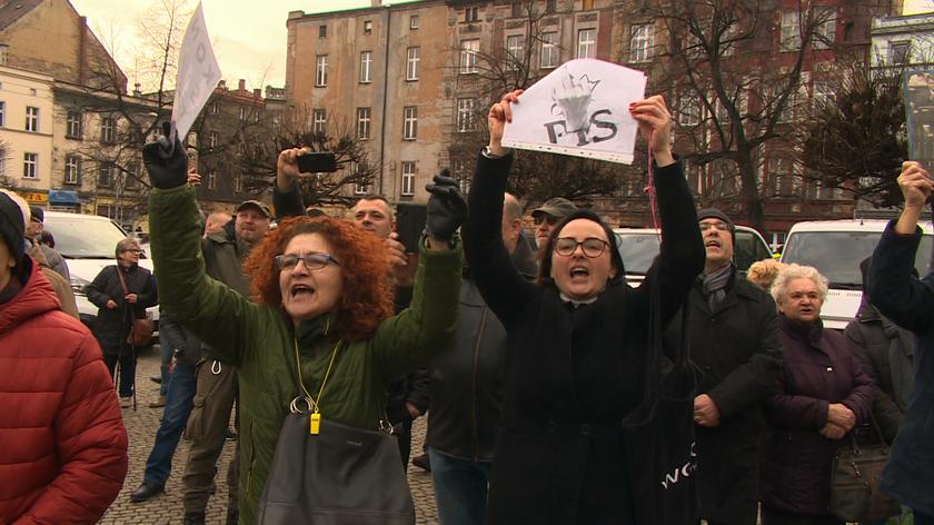 03.03.2020 | Policja wylegitymowała protestujących na wiecu Andrzeja Dudy