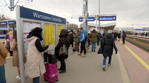 16.03.2023 | Coś na kolei poszło nie po kolei. "Totalny chaos" w warszawskich pociągach podmiejskich