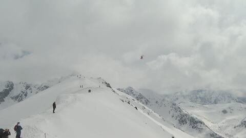 13.04.2023 | Niebezpieczne warunki w Tatrach. W środę lawina porwała snowboardzistę