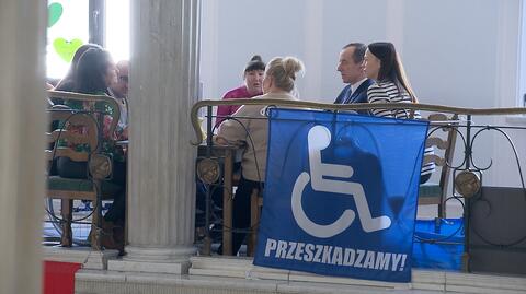 17.03.2023 | Protest w Sejmie trwa. Opozycja zapowiada swoją inicjatywę ustawodawczą