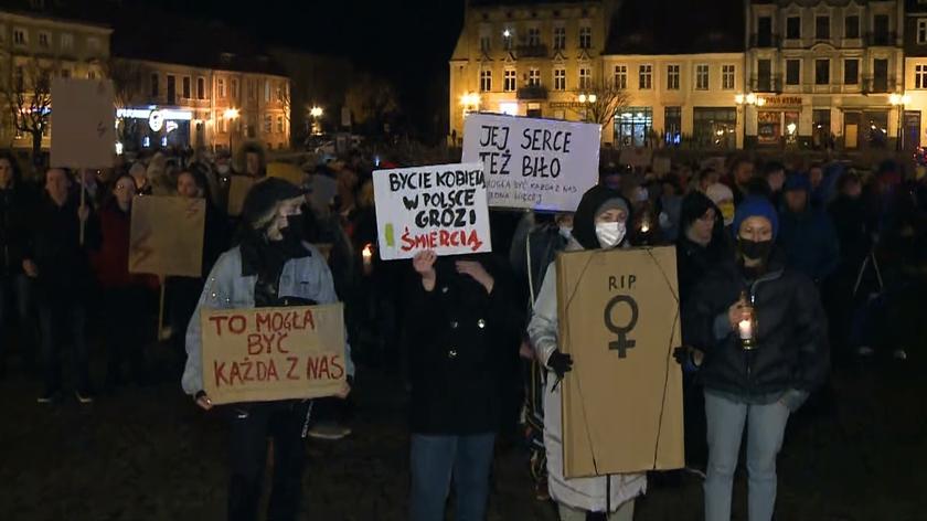 More protests after the tragedy in Pszczyna.  Crowds on the streets of Krakow and Katowice