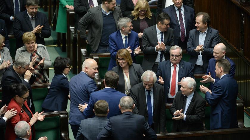 Mazurek wicemarszałkiem Sejmu. Opozycja daje jej kredyt zaufania
