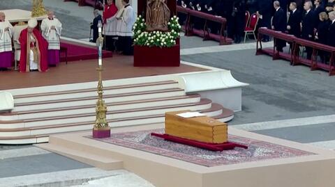 Papież Benedykt XVI został pochowany w Grotach Watykańskich