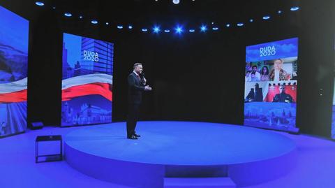 Wirtualna konwencja wyborcza. Pusta sala, kamery i obietnice Andrzeja Dudy